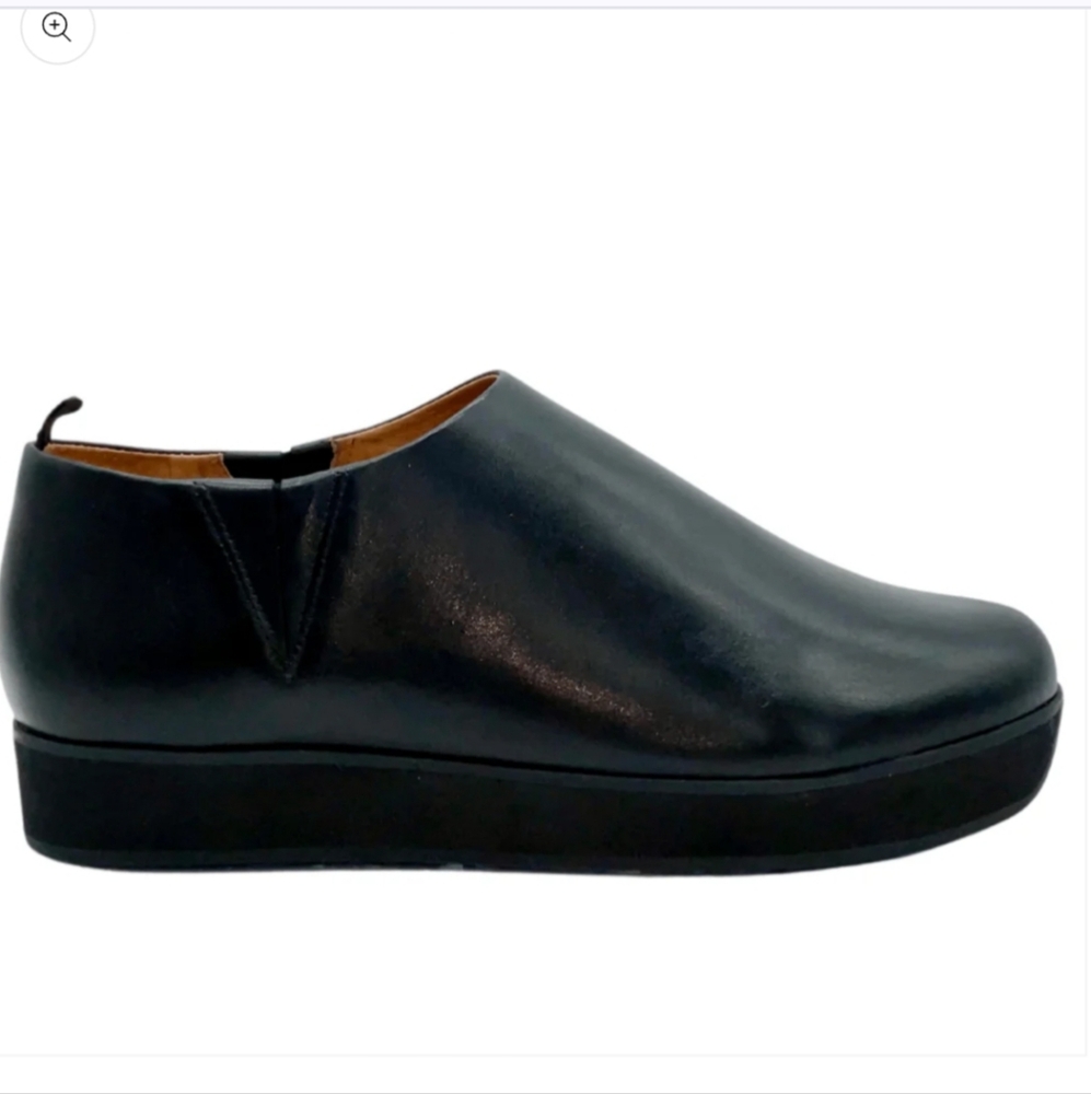 Dr Liza Sneakers